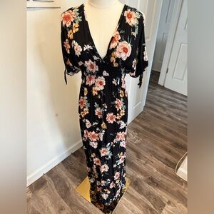 🌺 Grade & Gather Black Floral Maxi Dress – Size Small 🌺